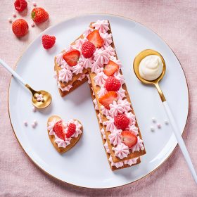 Number cake strawberries raspberries recipe with Isigny PDO Crème Fraîche
